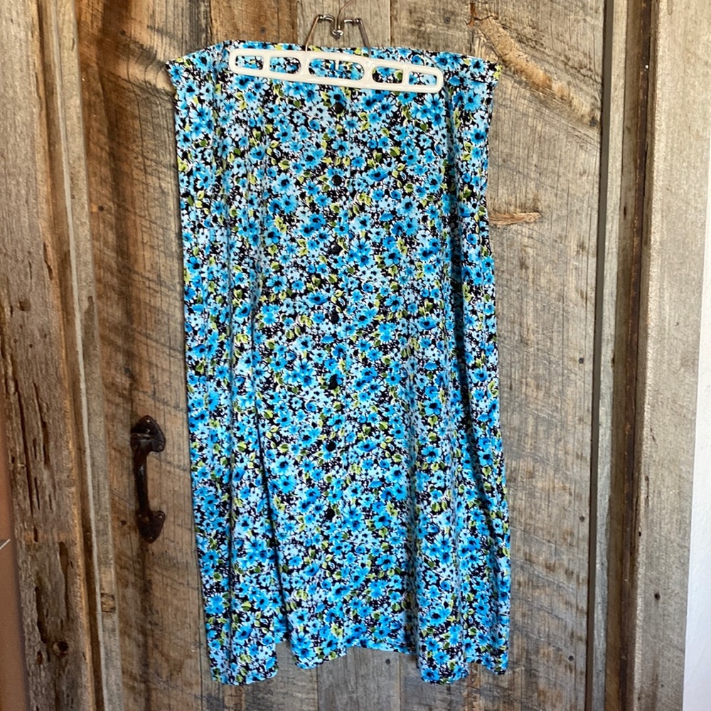 Christopher & Banks floral print midi skirt: women’s size 14 Excellent like new